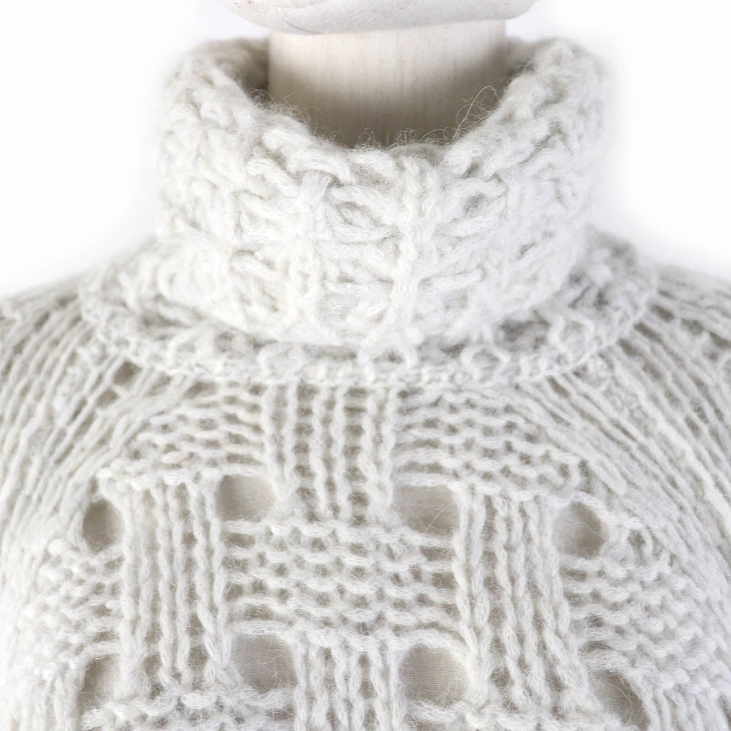 CHANEL knit P70959K10142 Main: 50% alpaca, Main: 47% polyamide, Main: 3% wool Ivory Women 34