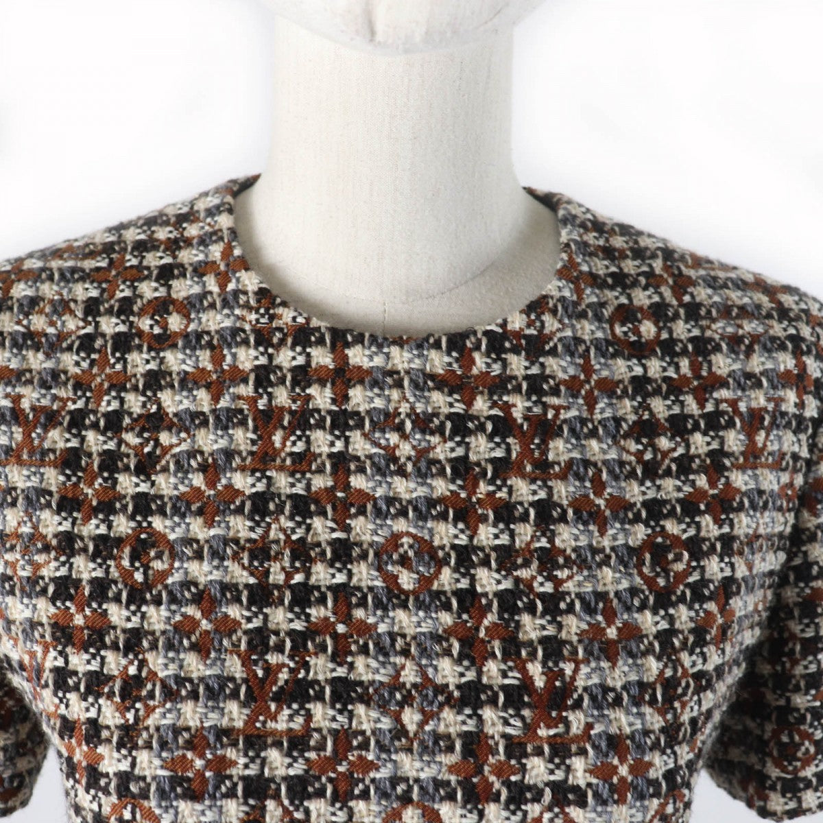 LOUIS VUITTON one piece Outer material: 63% wool, 27% mohair, 5% cotton, 3% cashmere, 2% polyester Multi Women 34