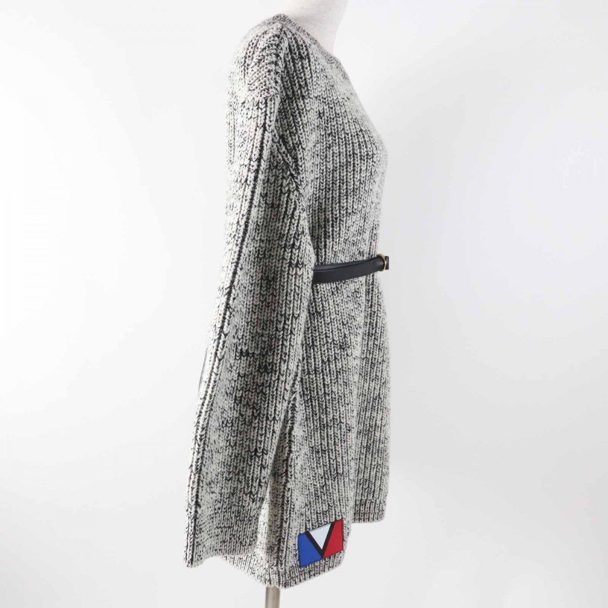 LOUIS VUITTON knit Main: 100% wool, some parts: 50% cotton, some parts: 50% polyester, some parts: sheepskin, some parts: 50% cotton Black White Women M