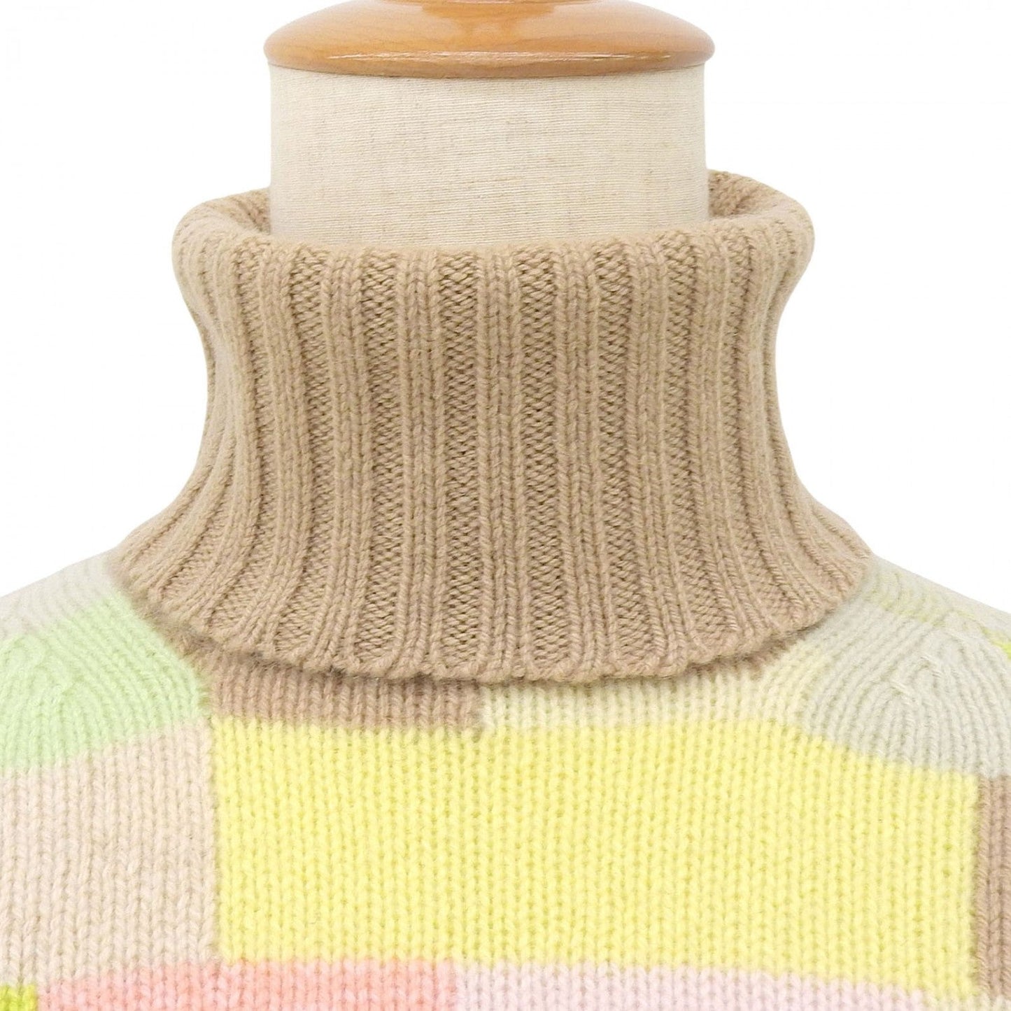 CHANEL knit 00A P16136 cashmere Beige multi 36
