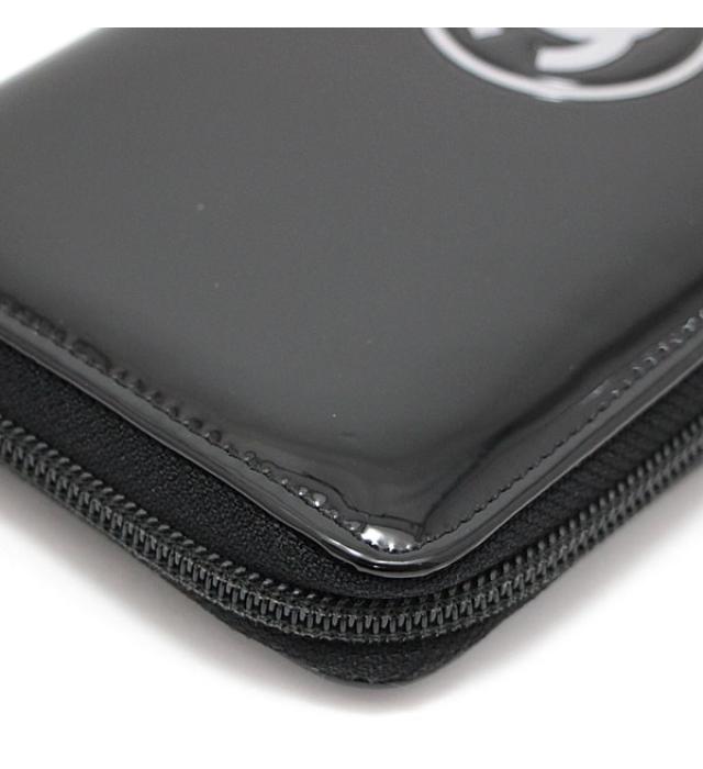 Chanel Makeup Round Fastener Long Wallet Patent Leather Black