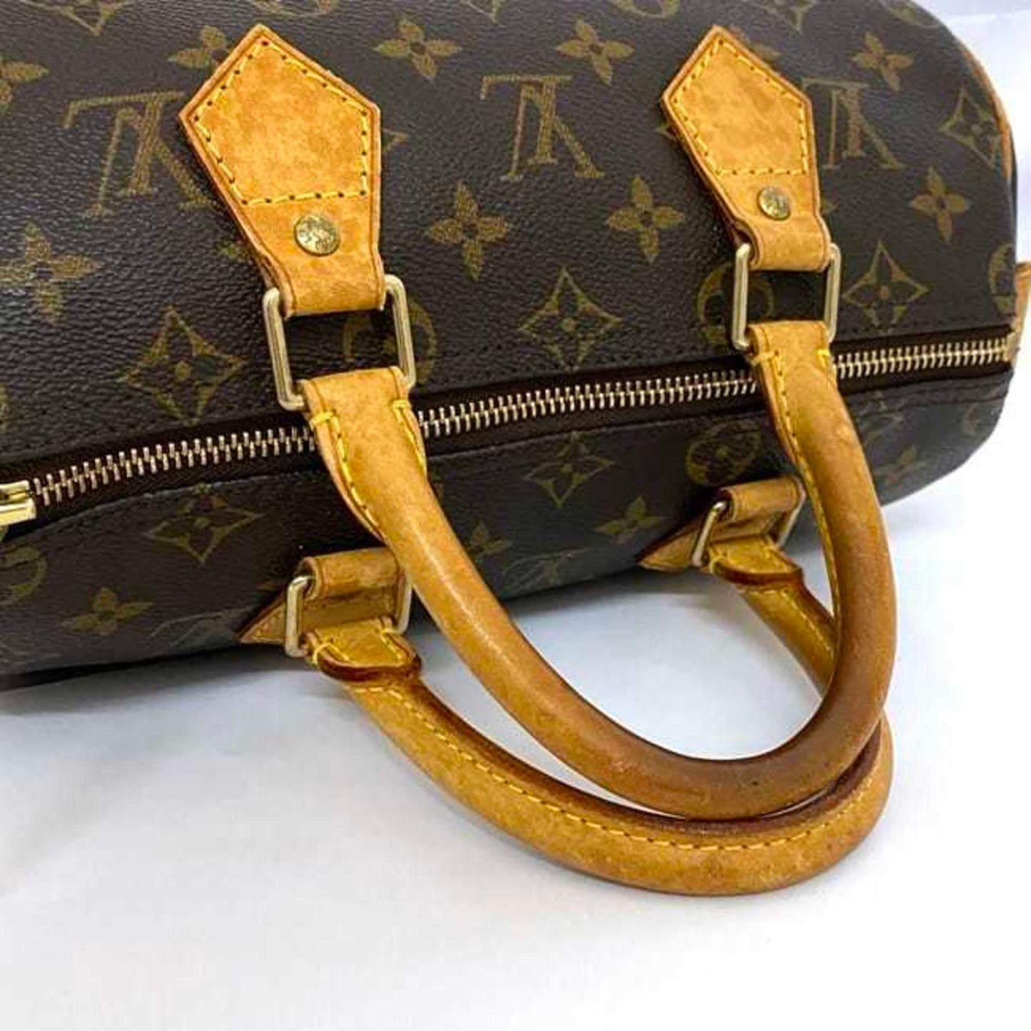 LOUIS VUITTON Handbag