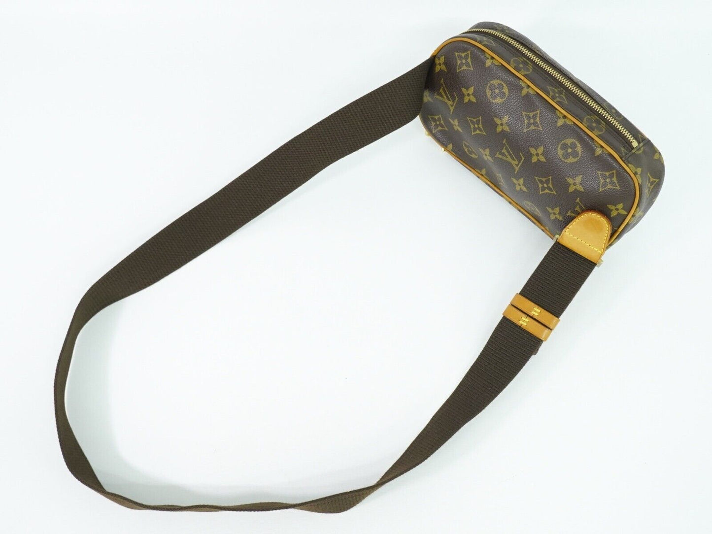 LOUIS VUITTON Pochette gange Shoulder Bag