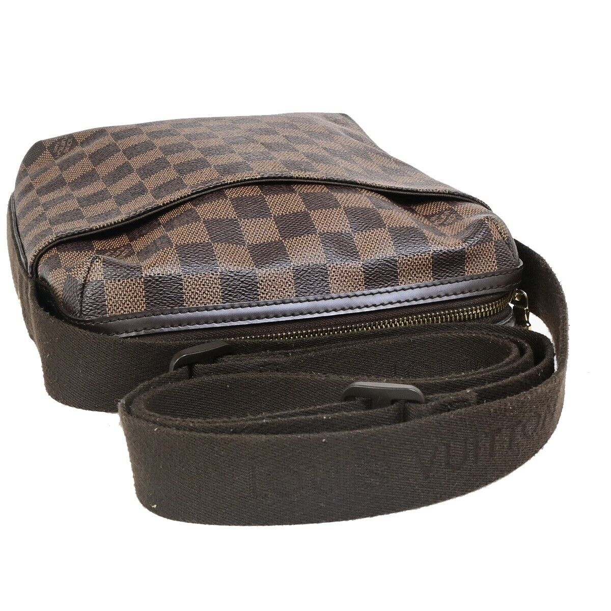 LOUIS VUITTON Beaubourg Shoulder Bag