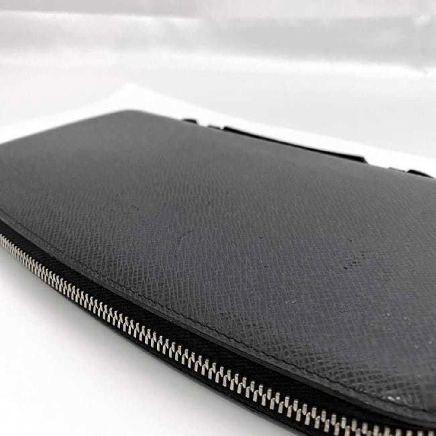 LOUIS VUITTON Atholl Wallet