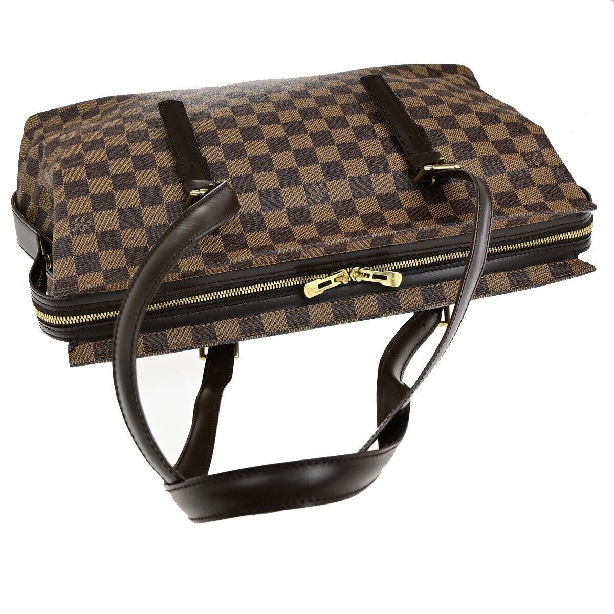 LOUIS VUITTON Chelsea Shoulder Bag