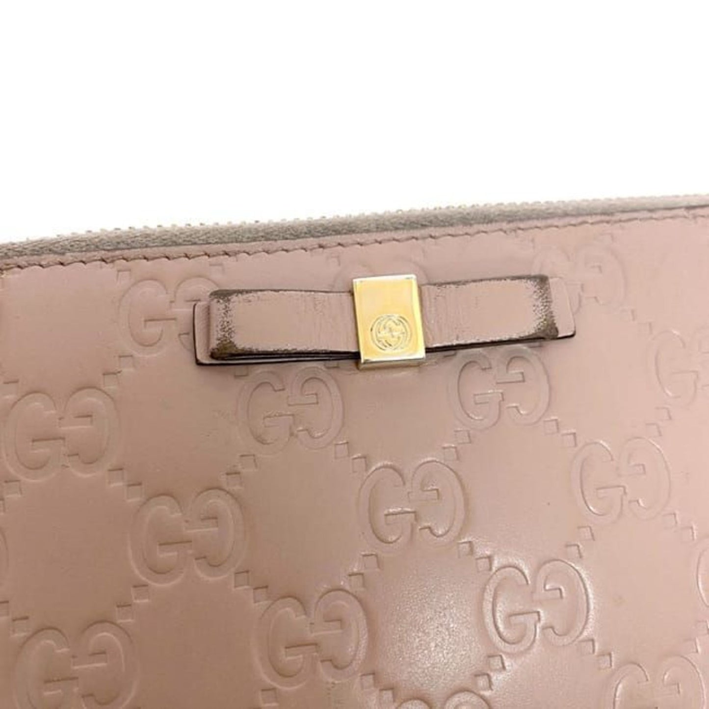 Gucci Zip around