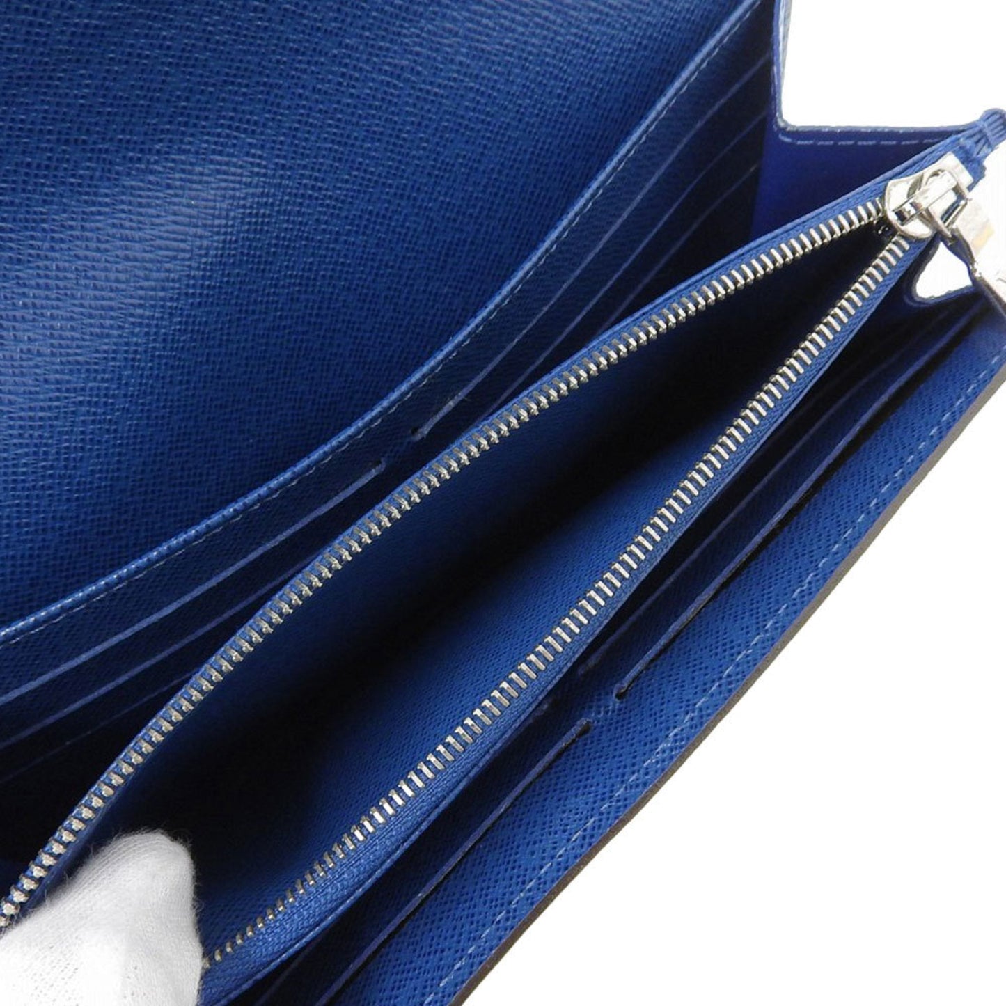 Louis Vuitton Epi Epi Leather Long Wallet (Bi-Fold)