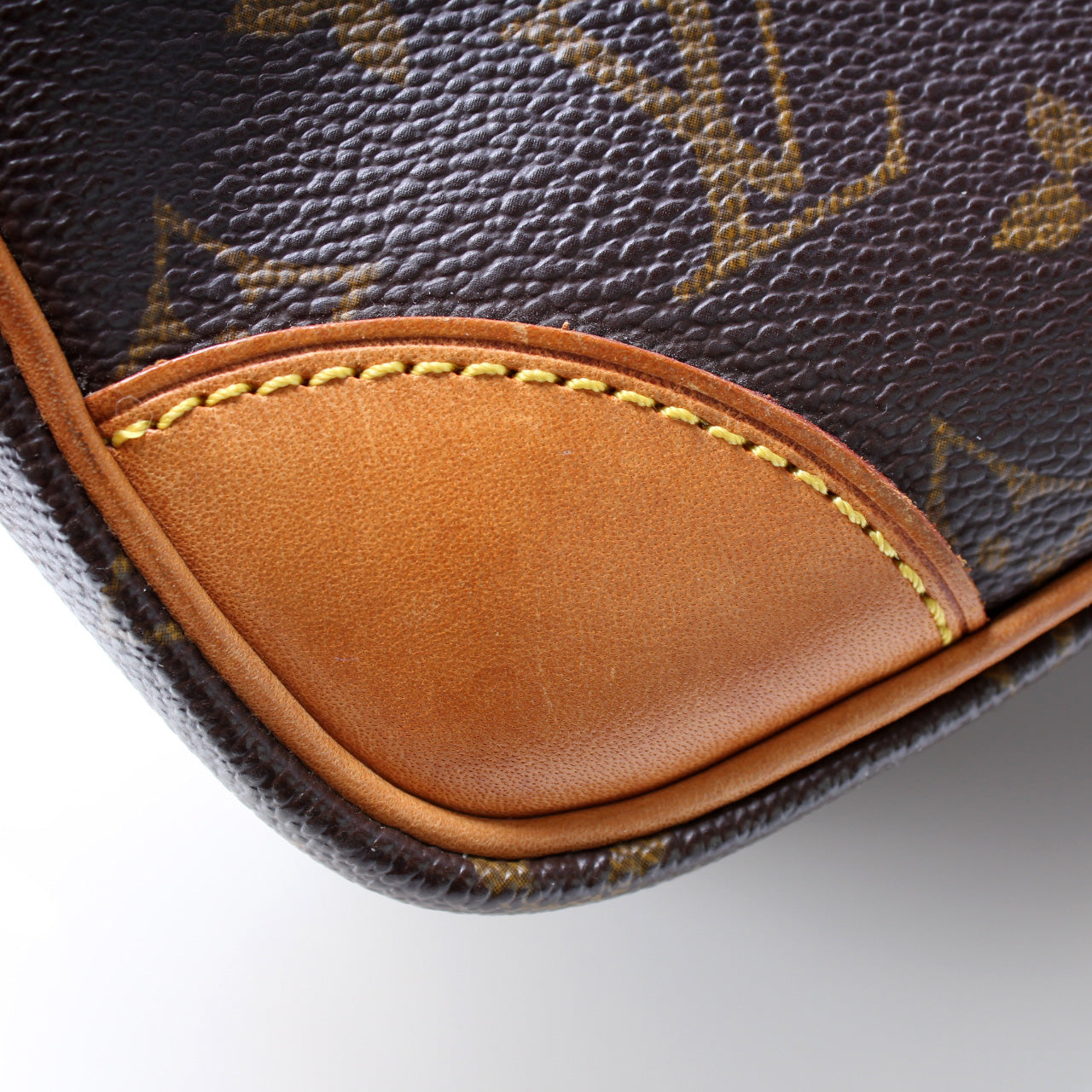 Louis Vuitton Trocadero 27 Monogram