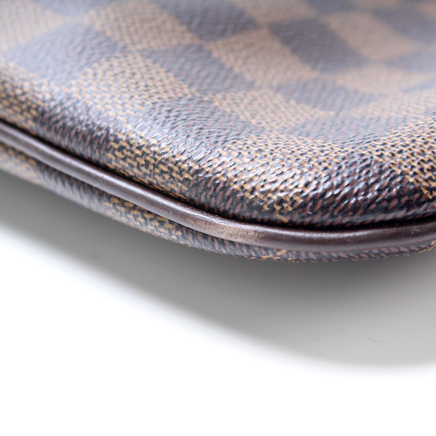 Louis Vuitton Pochette Bosphore Ebene