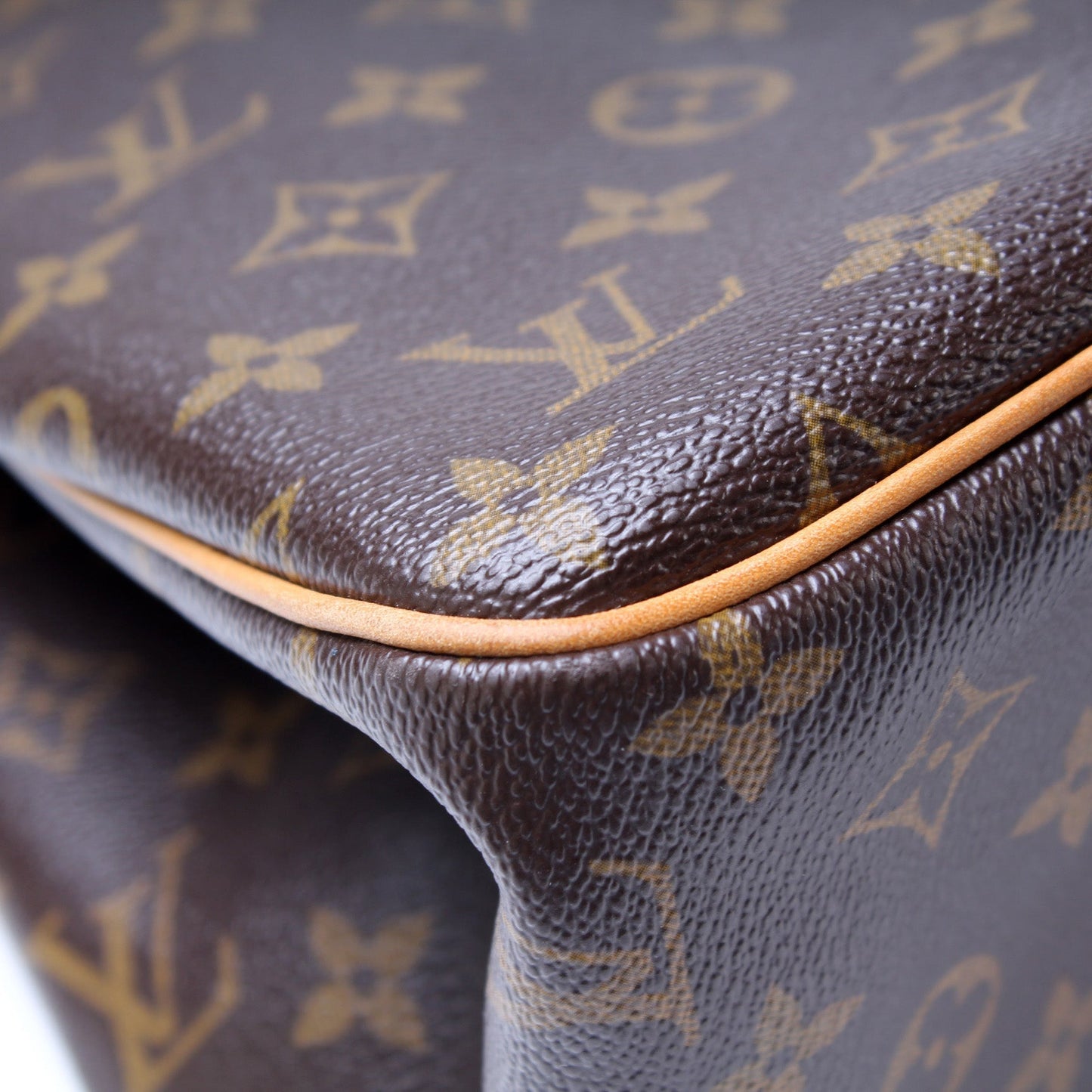 Louis Vuitton Batignolles Vertical Monogram