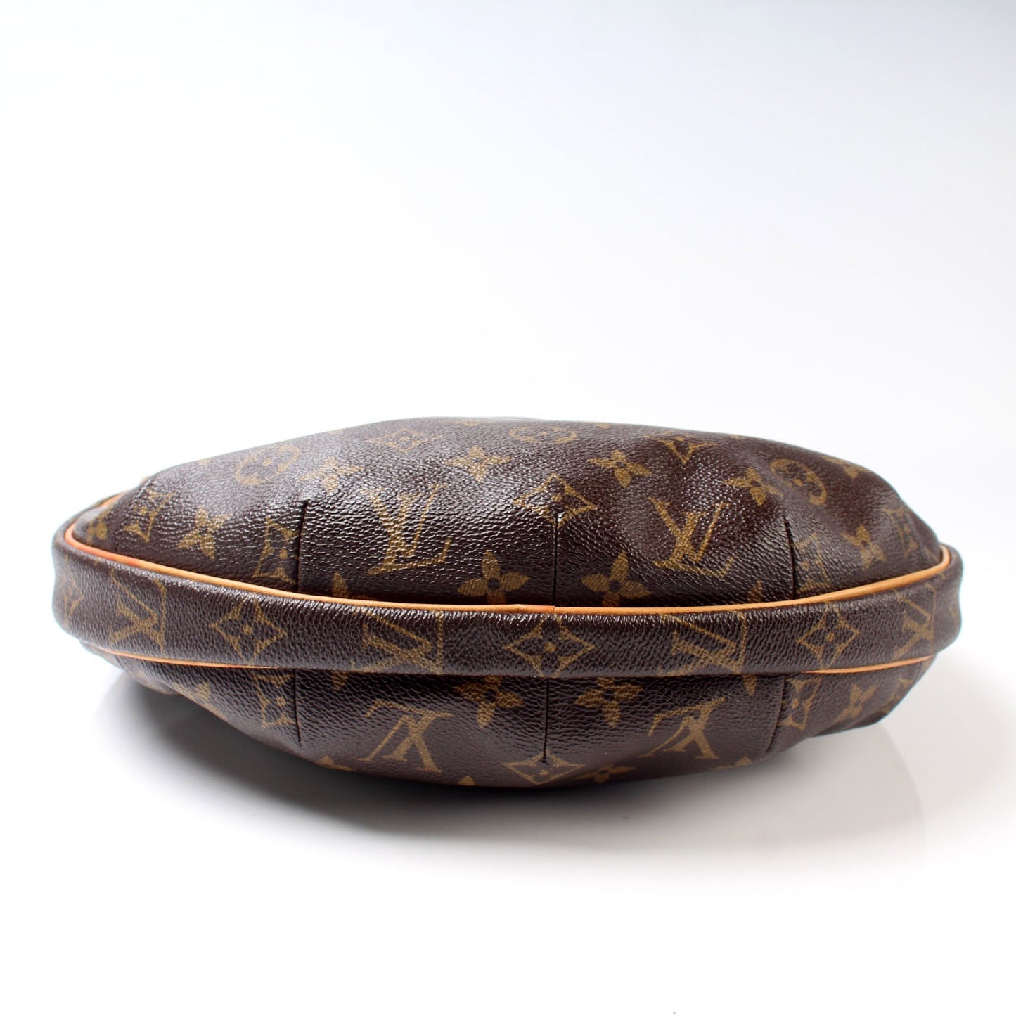 Louis Vuitton Croissant MM Monogram