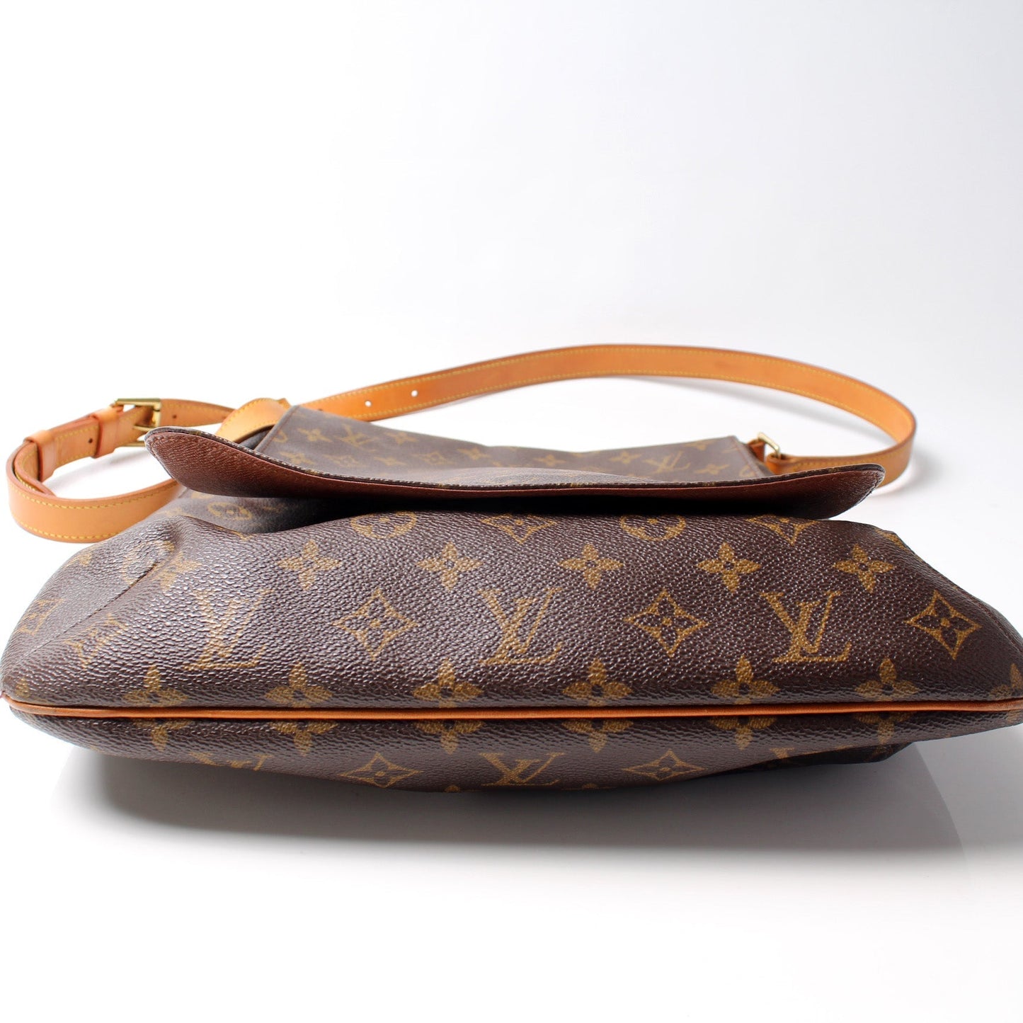 Louis Vuitton Musette Messenger Monogram