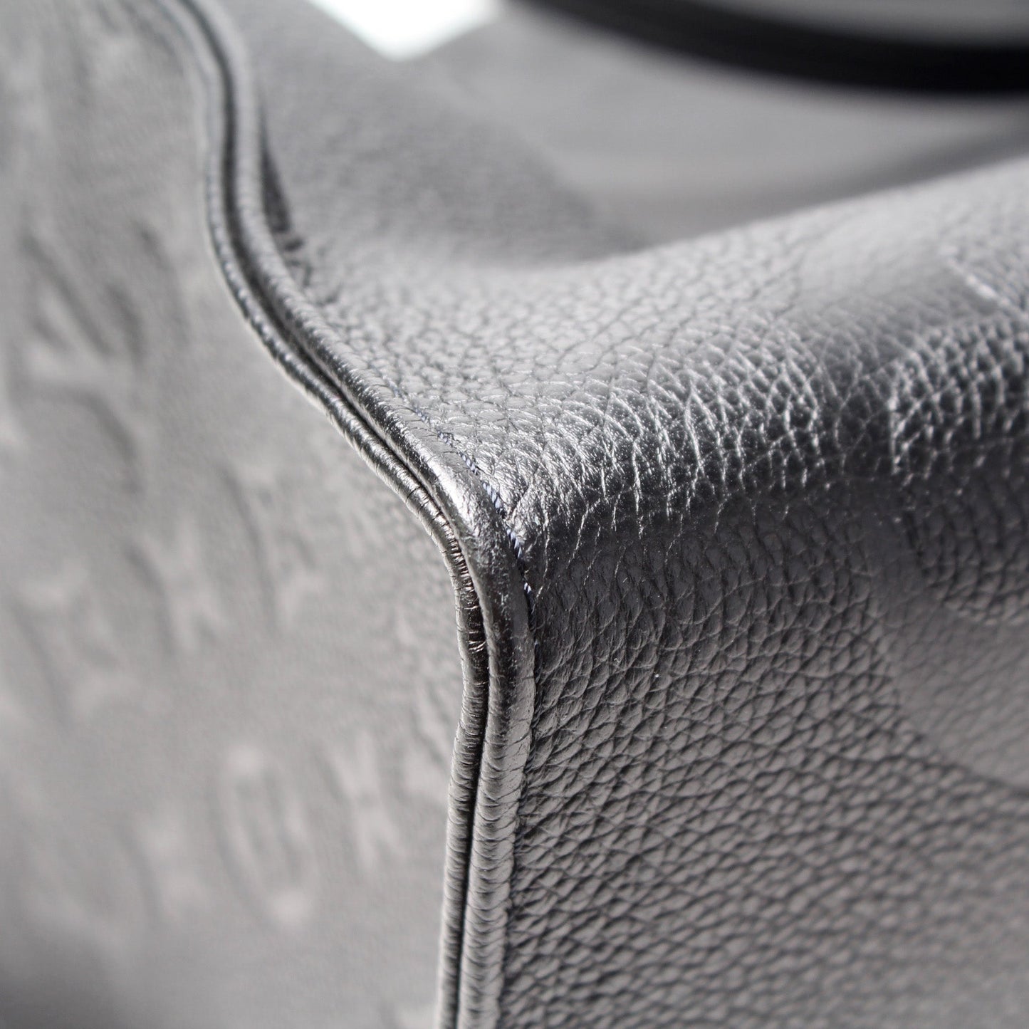 Louis Vuitton ONTHEGO Giant Tote GM Empreinte