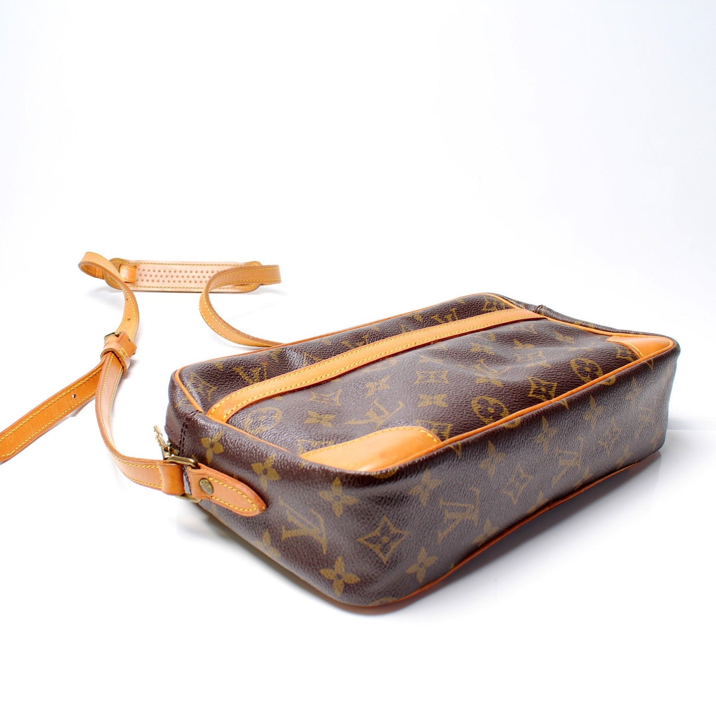 Louis Vuitton Trocadero 27 Monogram