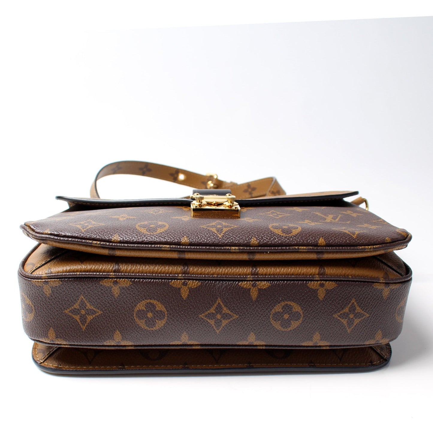 Louis Vuitton Pochette Metis Reverse Monogram