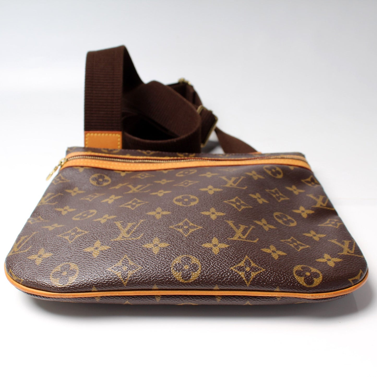 Louis Vuitton Pochette Bosphore Monogram