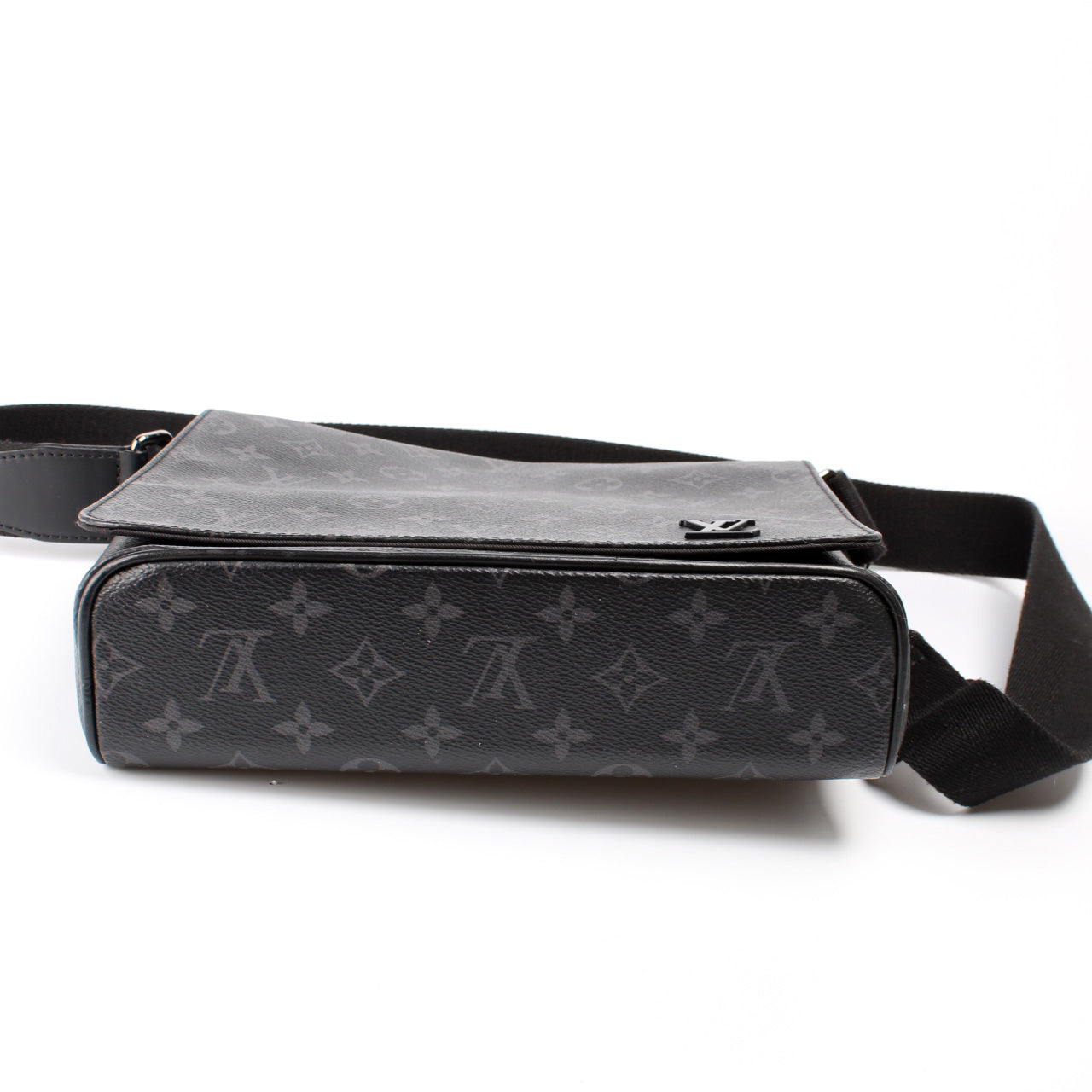 Louis Vuitton District PM Monogram Eclipse