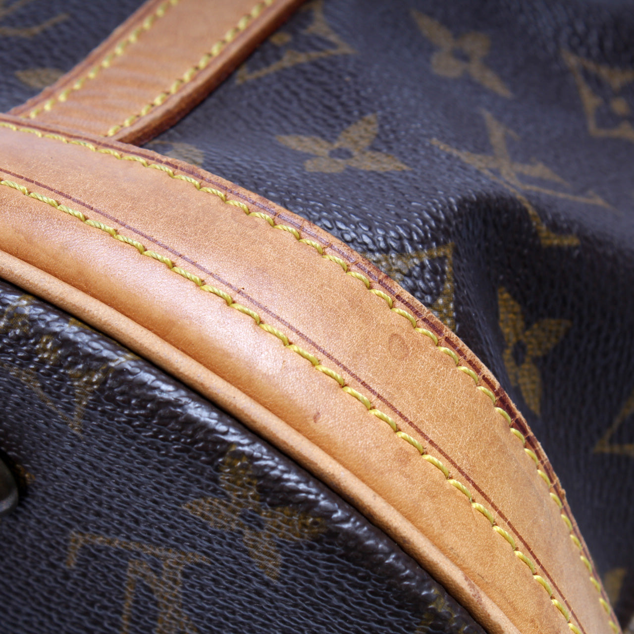 Louis Vuitton Bucket GM Monogram