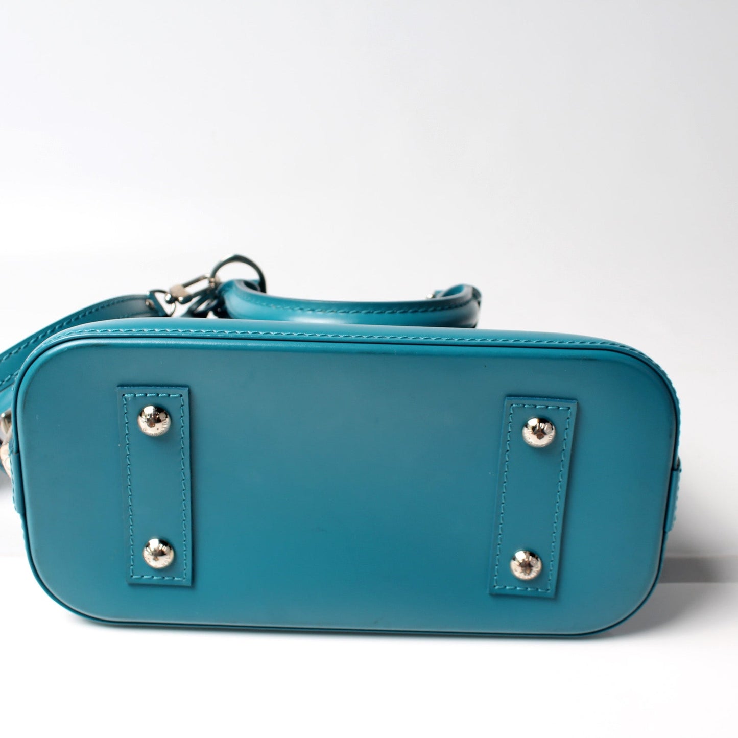 Louis Vuitton Alma BB Epi