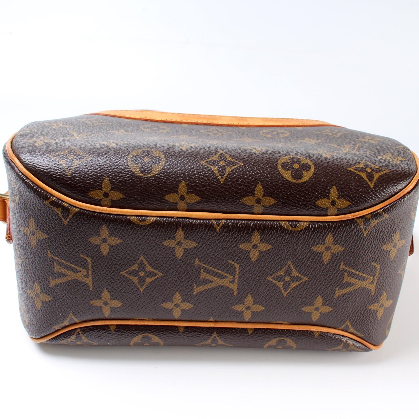 Louis Vuitton Blois Crossbody Monogram