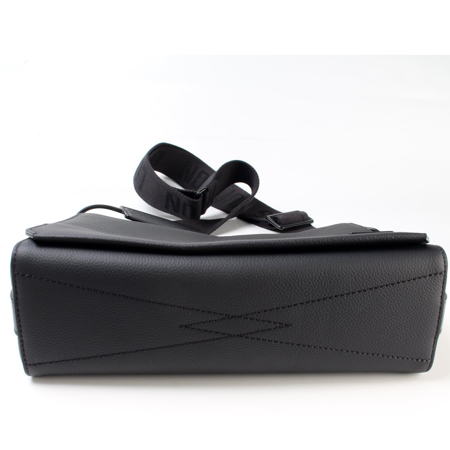 Louis Vuitton Messenger Aerogram