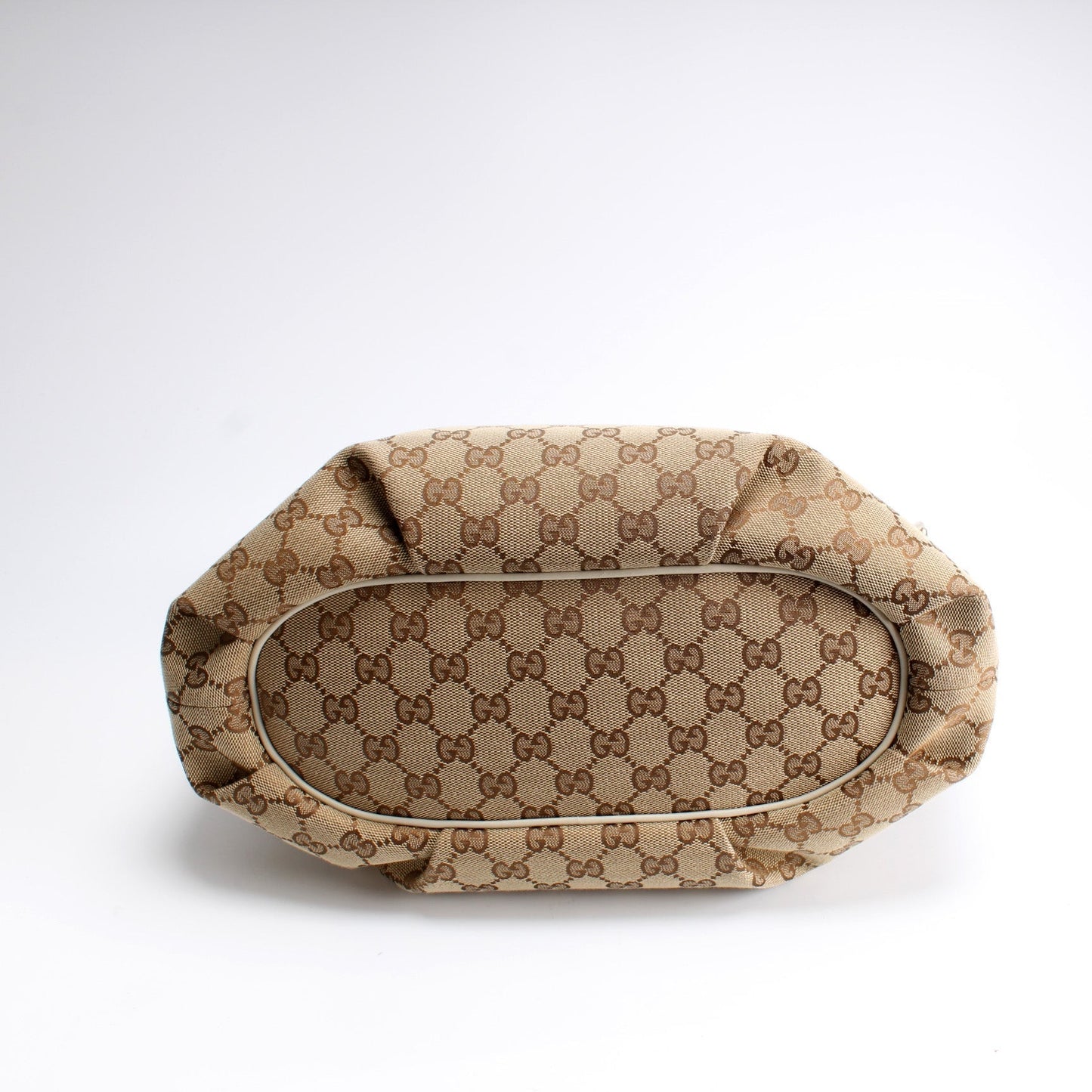 Gucci 388930 GG Canvas Shoulder Bag