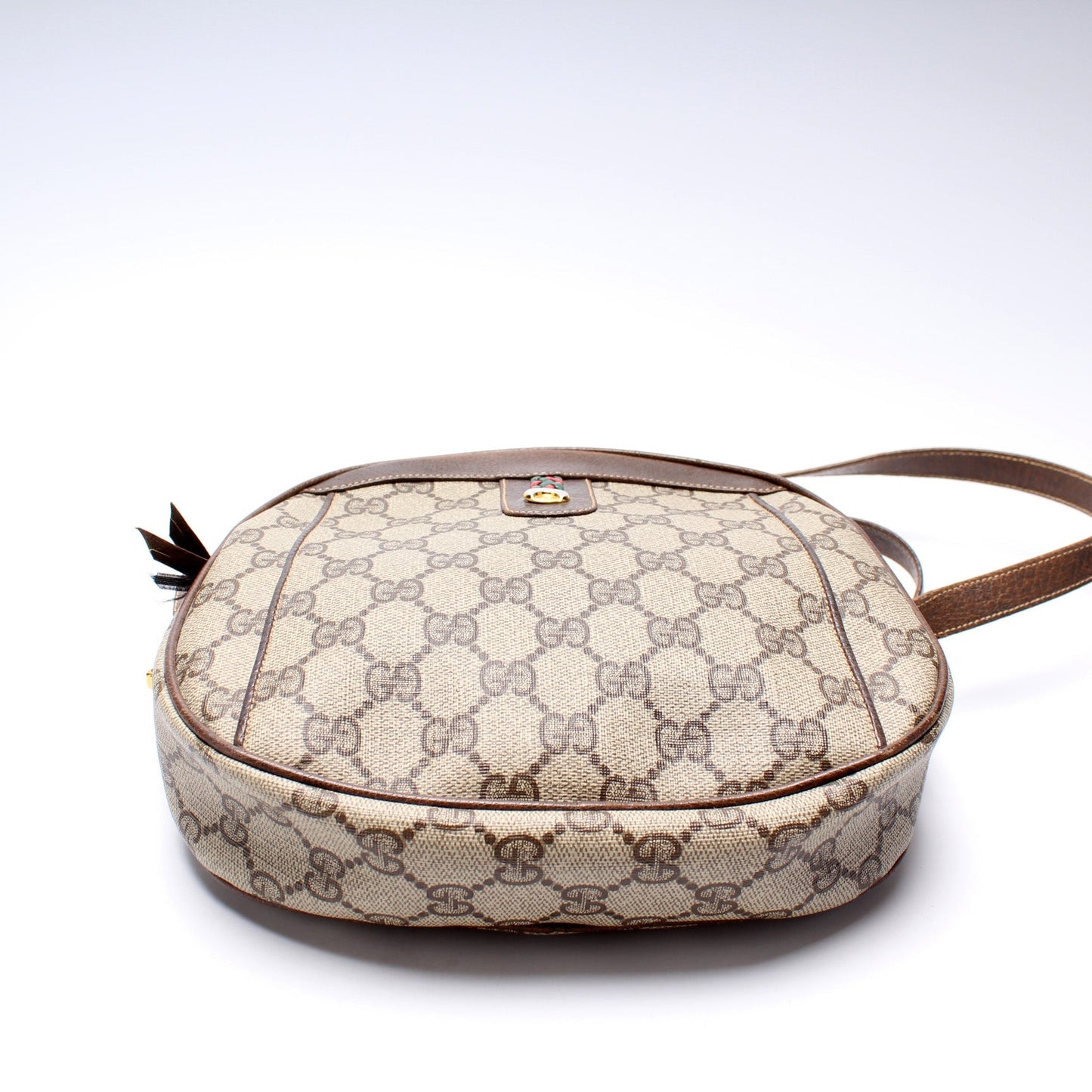 Gucci GG Supreme Shoulder Vintage Bag