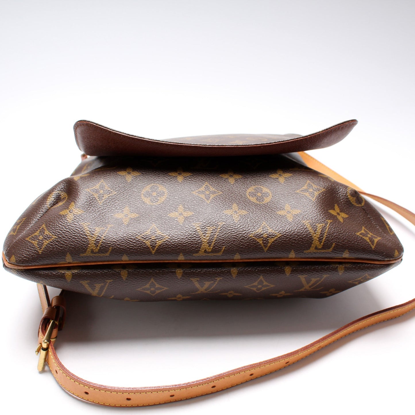 Louis Vuitton Musette Messenger Monogram