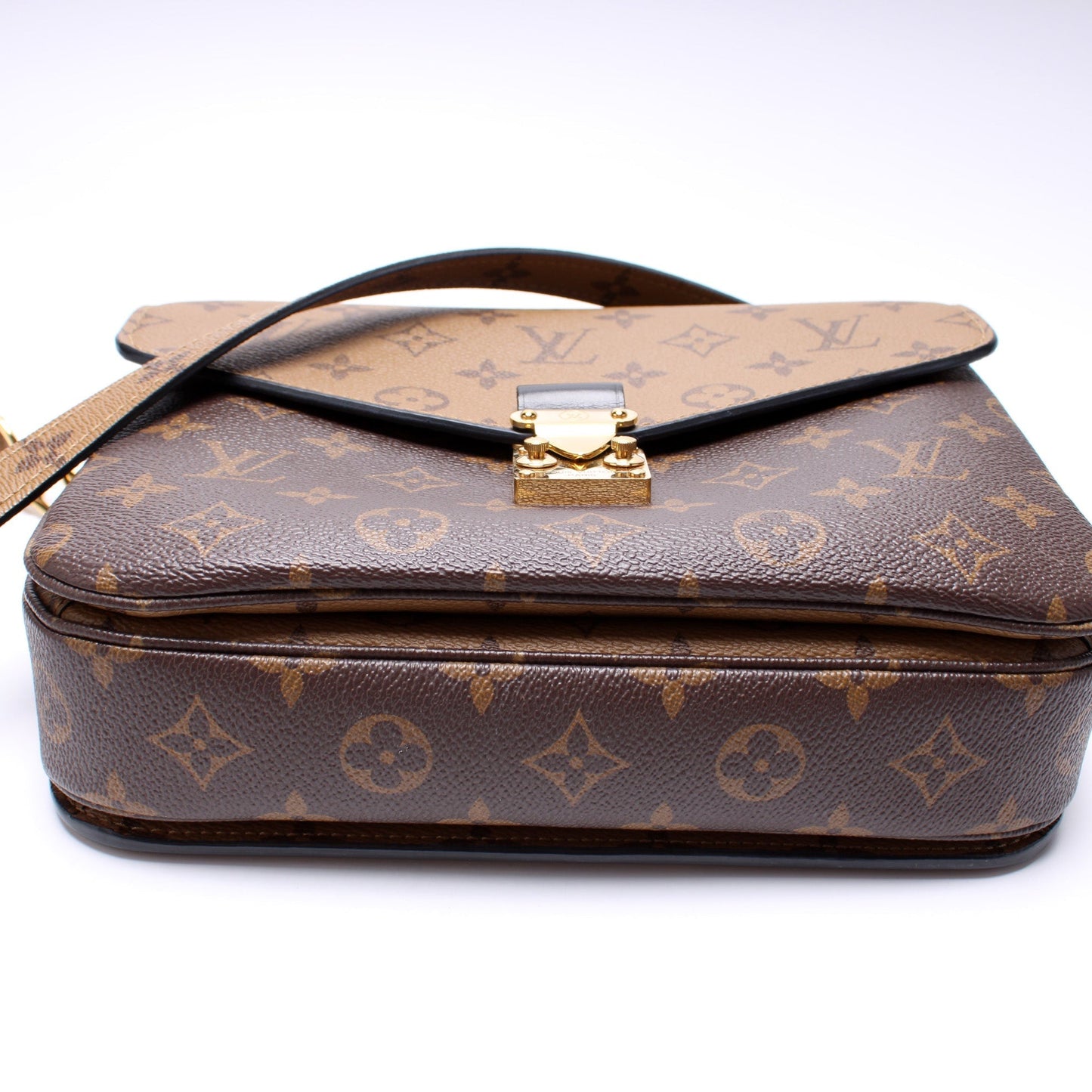 Louis Vuitton Pochette Metis Reverse Monogram