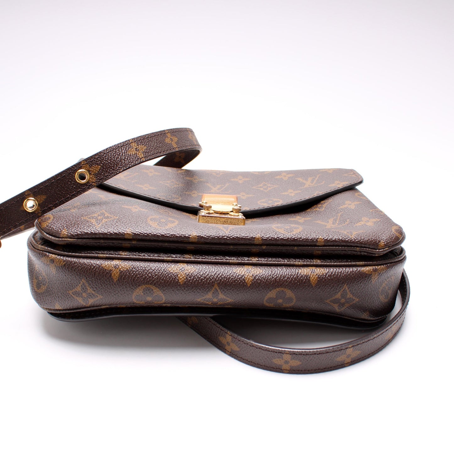 Louis Vuitton Pochette Metis Monogram
