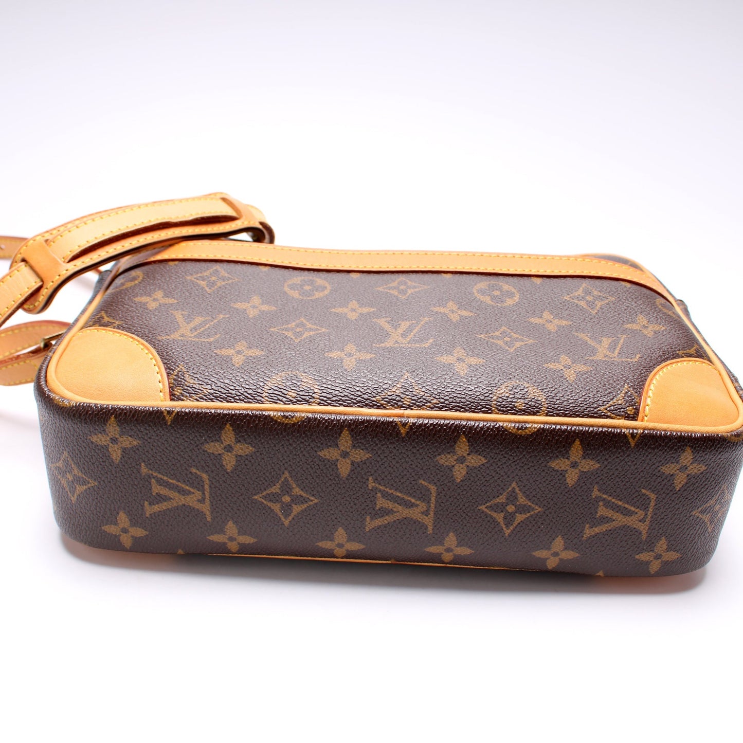 Louis Vuitton Trocadero 27 Monogram