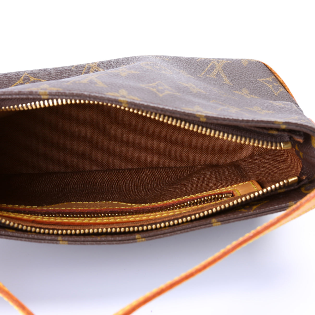Louis Vuitton Trotteur Monogram