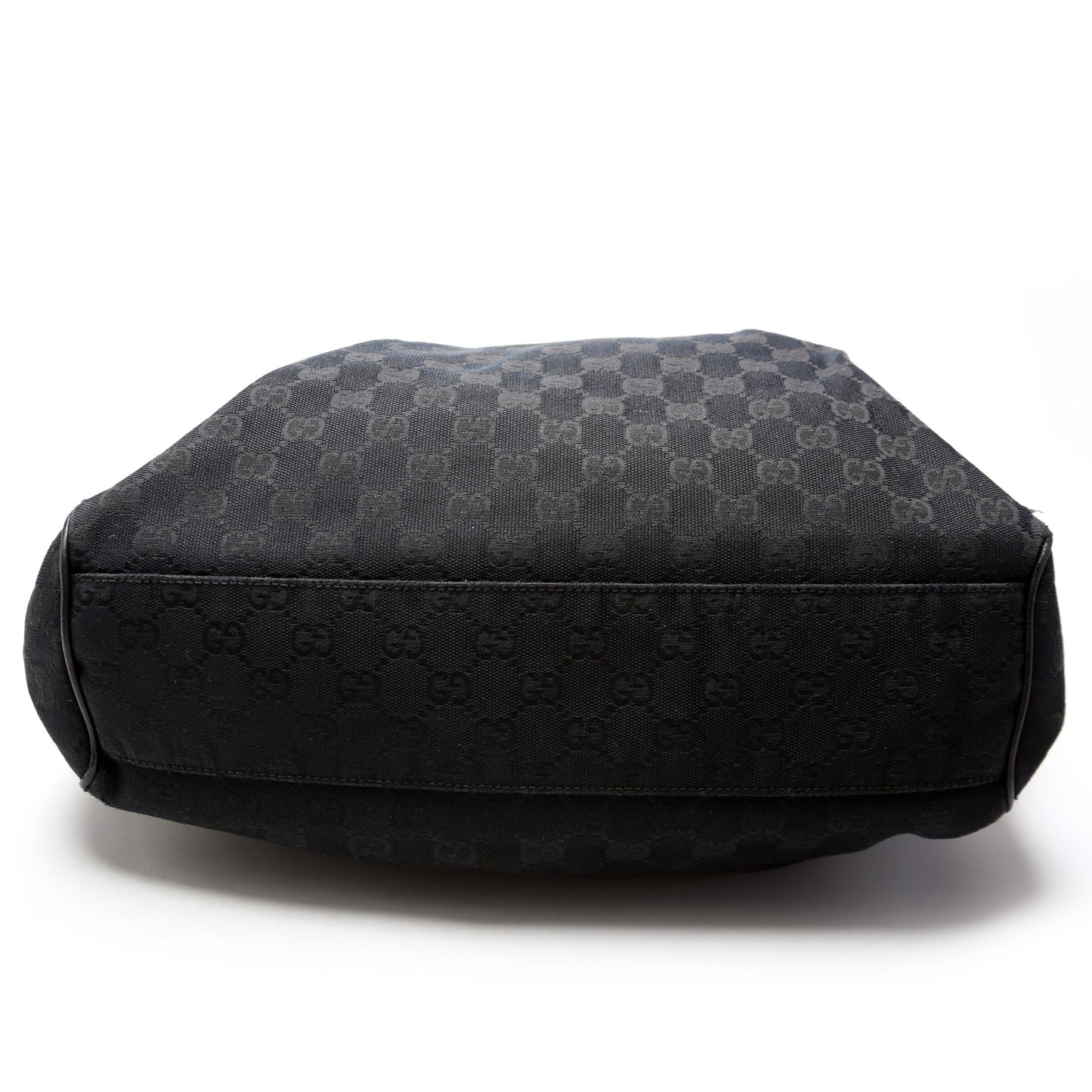Gucci 211944 Sukey GG Canvas Medium Bag