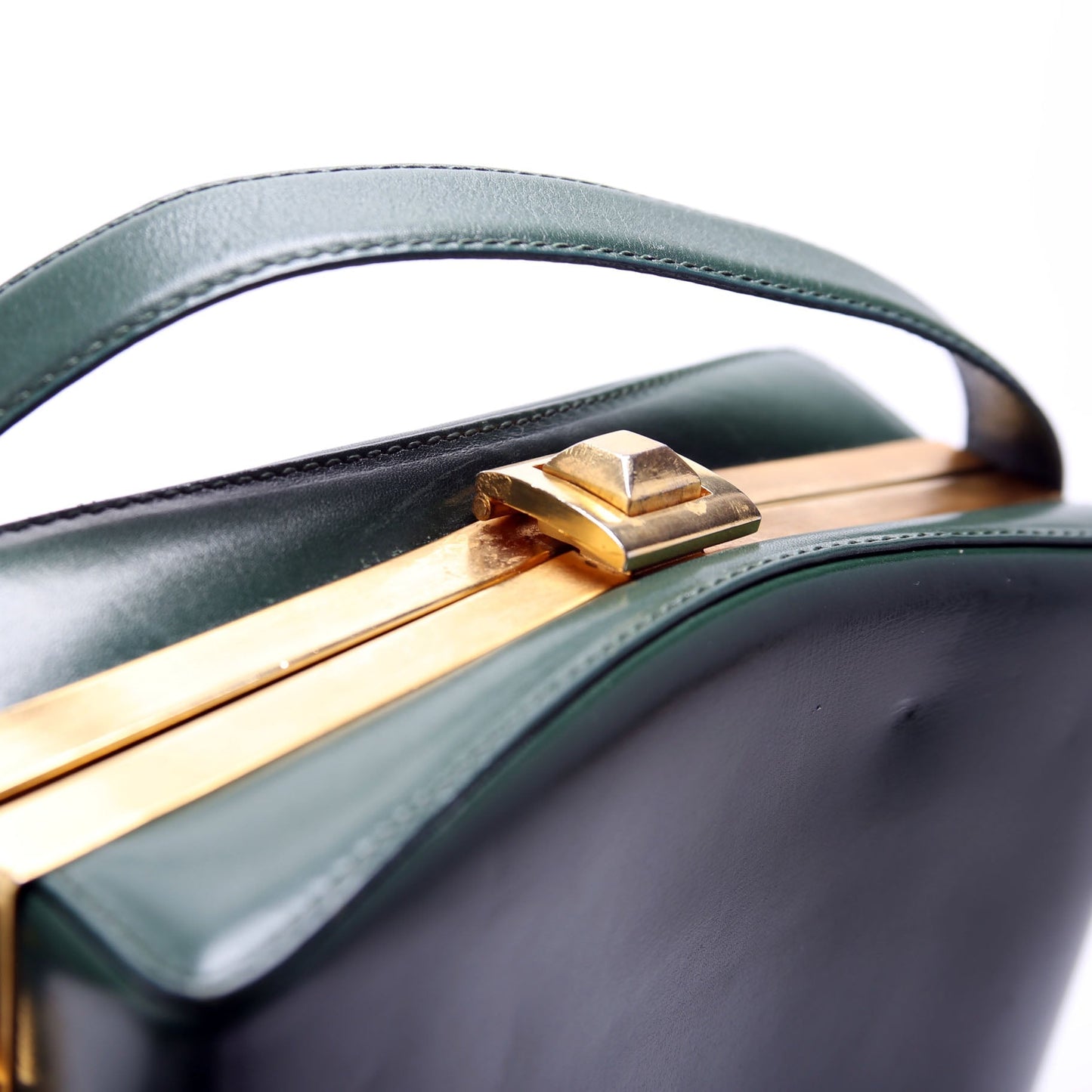 Gucci 001 2174 Box Shoulder Vintage Green Bag