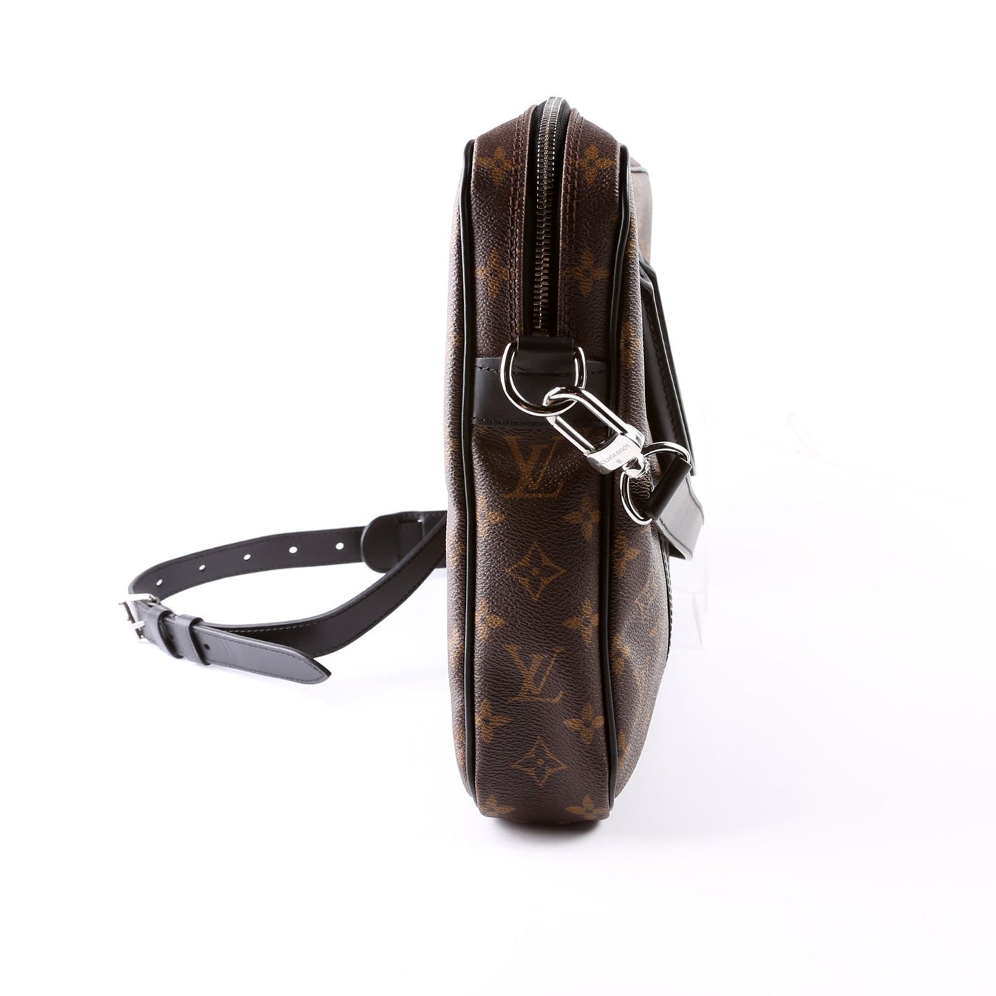 Louis Vuitton Porte Documents Voyage PM Macassar