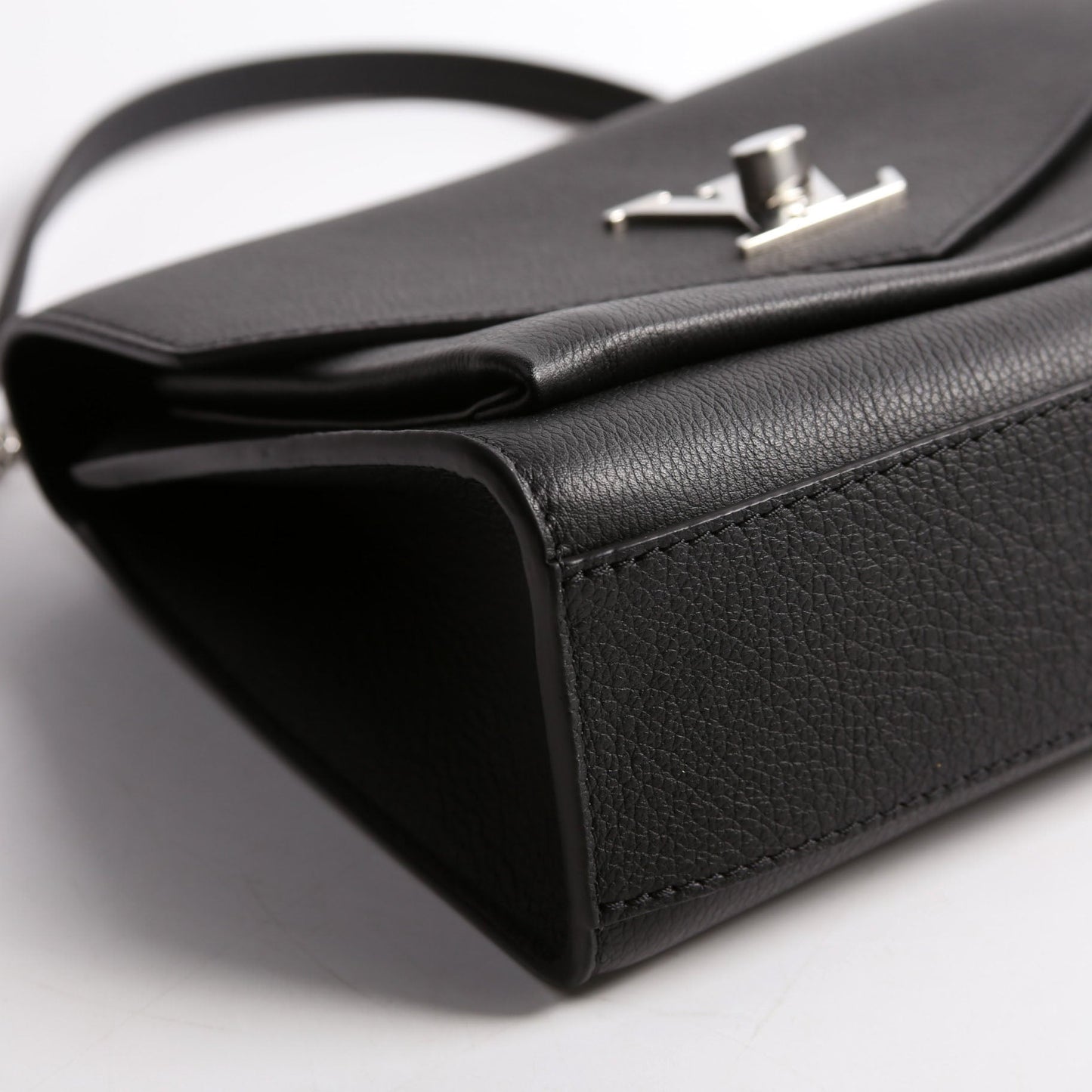 Louis Vuitton MyLockMe Chain Bag Black