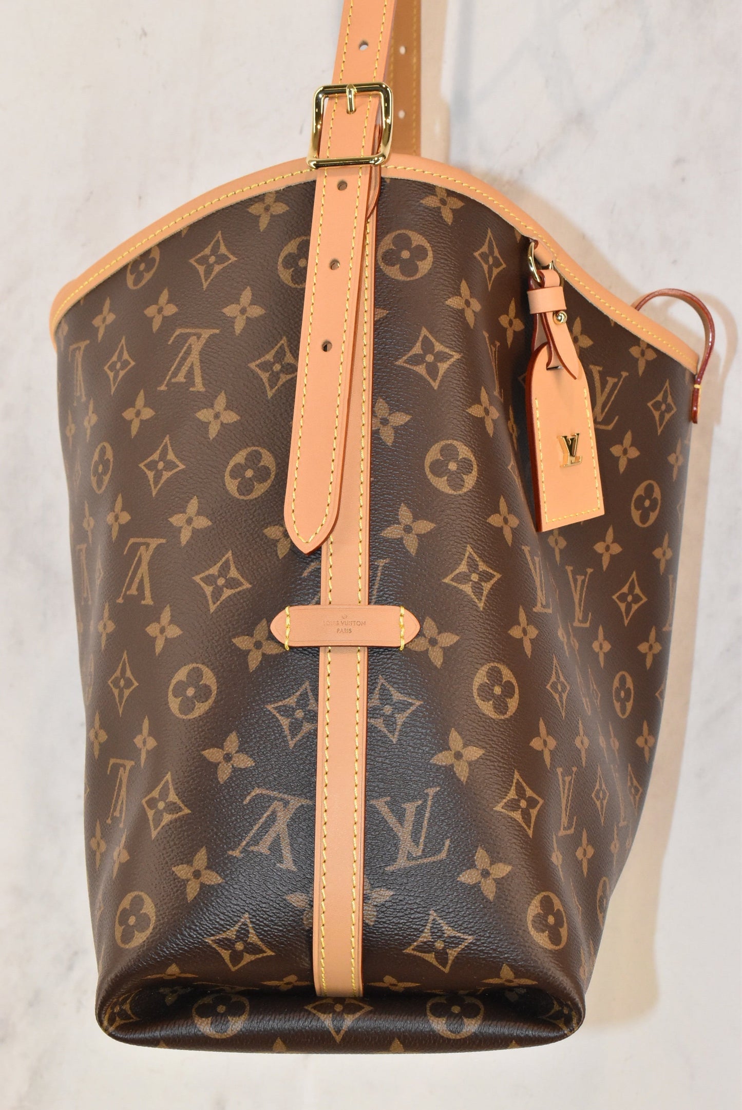 Handbag Luxury Designer By Louis Vuitton Size: Large