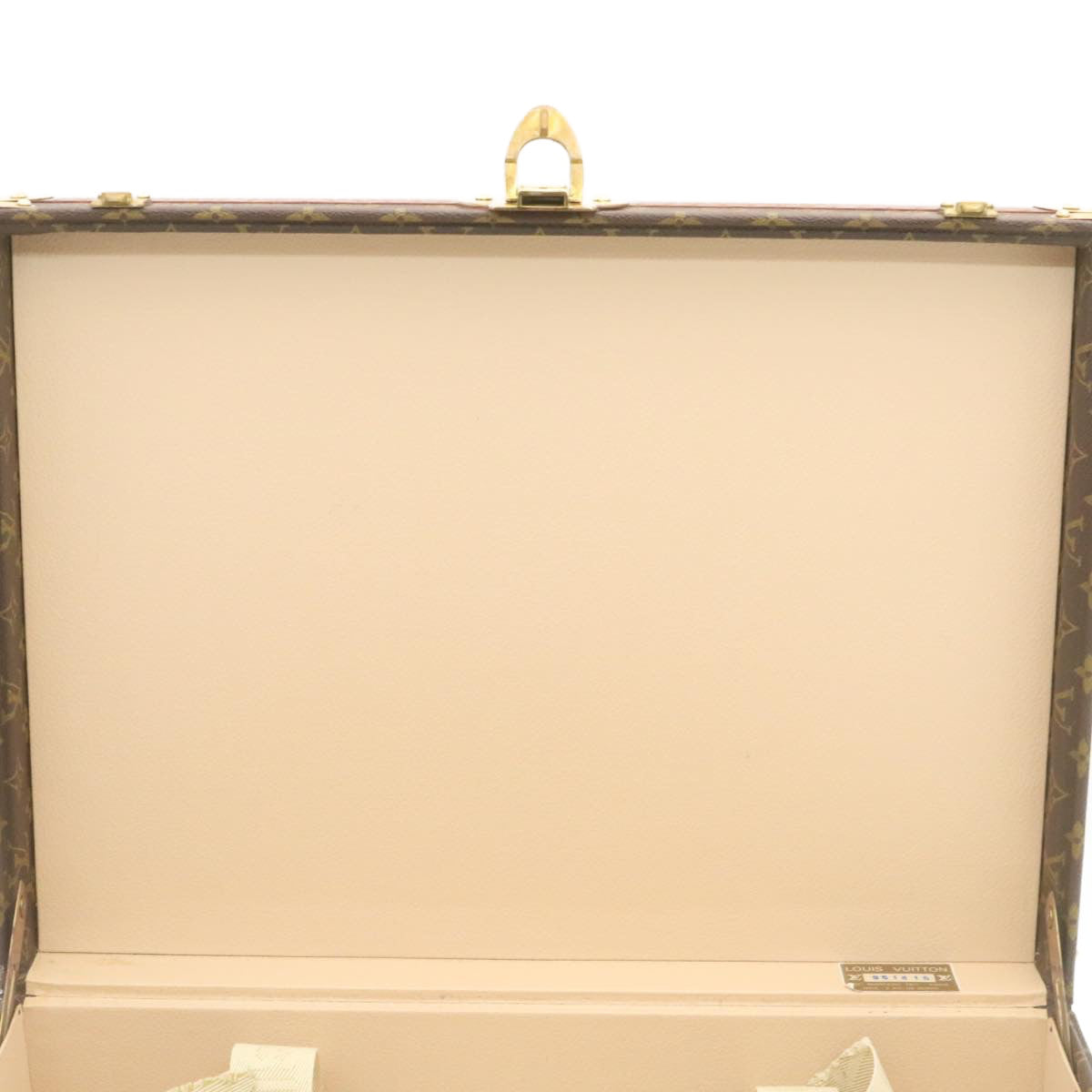 LOUIS VUITTON COTTEVILLE Travel