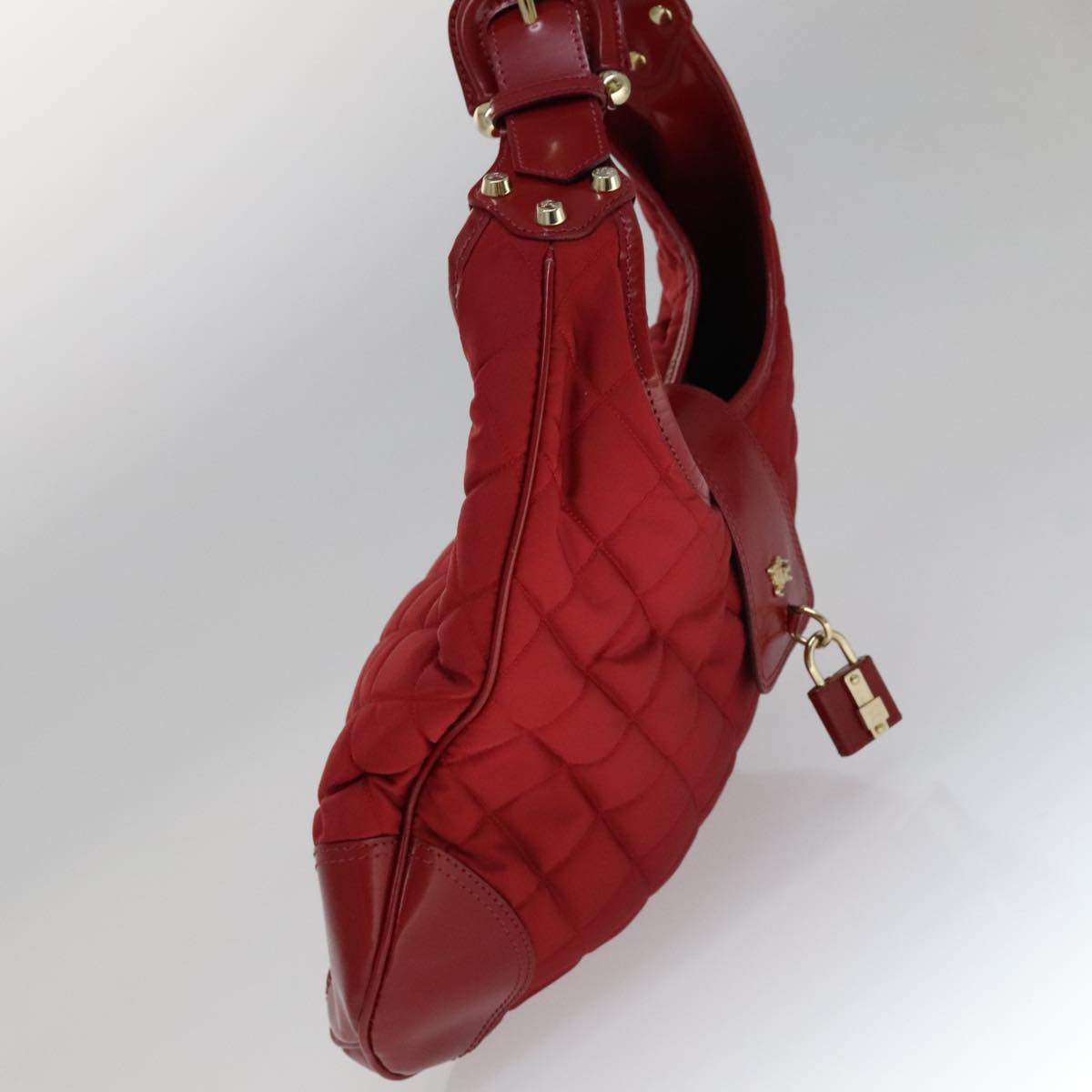 Burberry Shoulder Bag Red Synthetic Shoulder Bag ( )