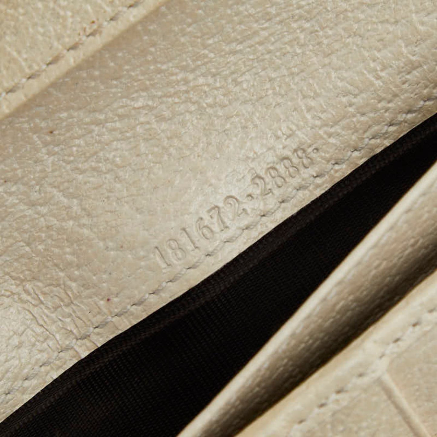 Gucci Beige Ivory Canvas Leather Long Wallet (Bi-Fold) ( )