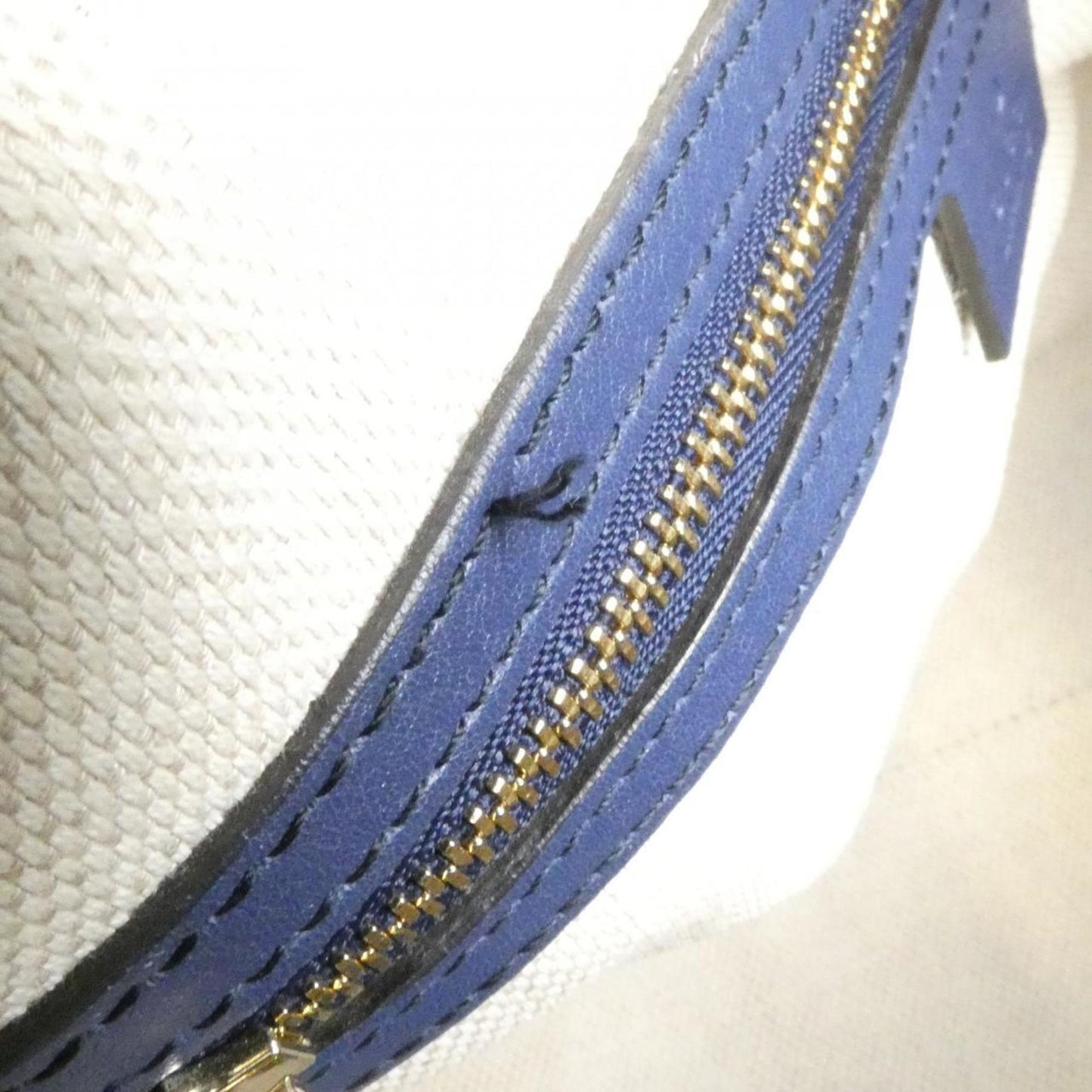 Gucci Blue Leather Shoulder Bag ( )