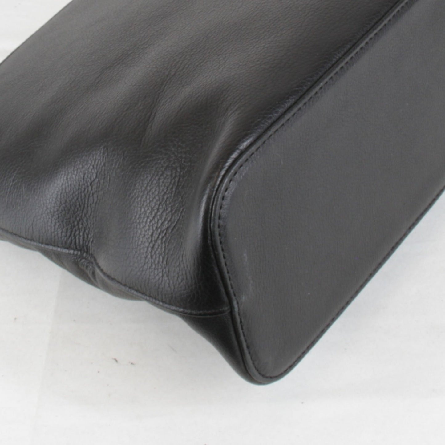 Burberry Black Leather Shoulder Bag ( )