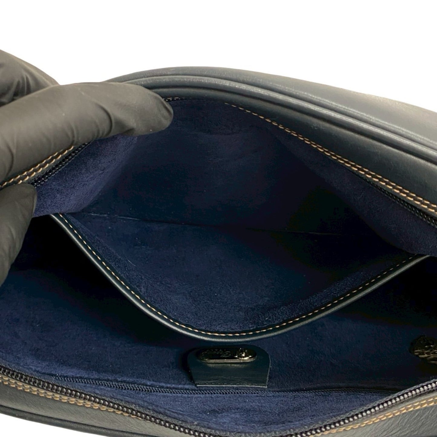 Gucci Navy Leather Pochette Shoulder Bag ( )