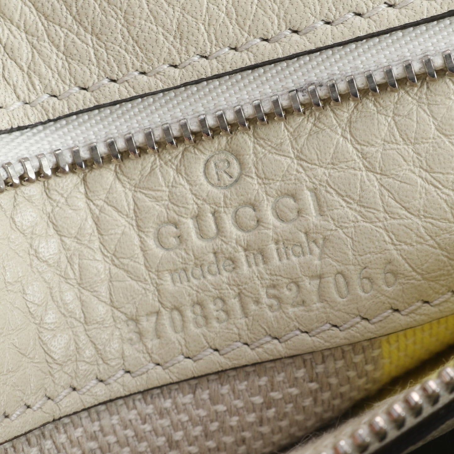 Gucci Ivory Leather Shoulder Bag ( )