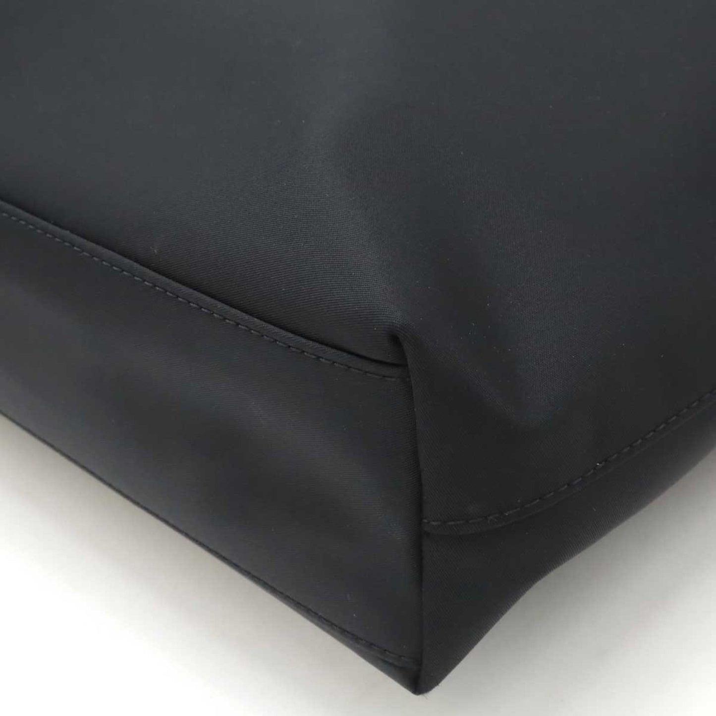 Burberry Black Nylon Leather Shoulder Bag Tote Bag ( )