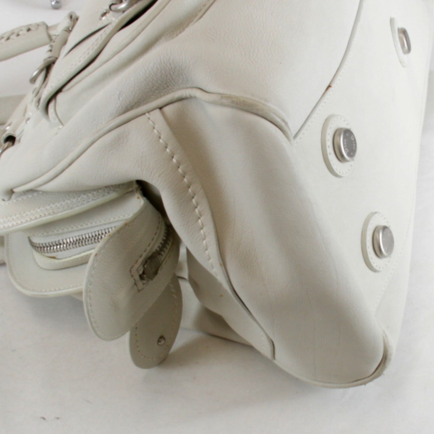 Christian Dior White Leather Handbag ()