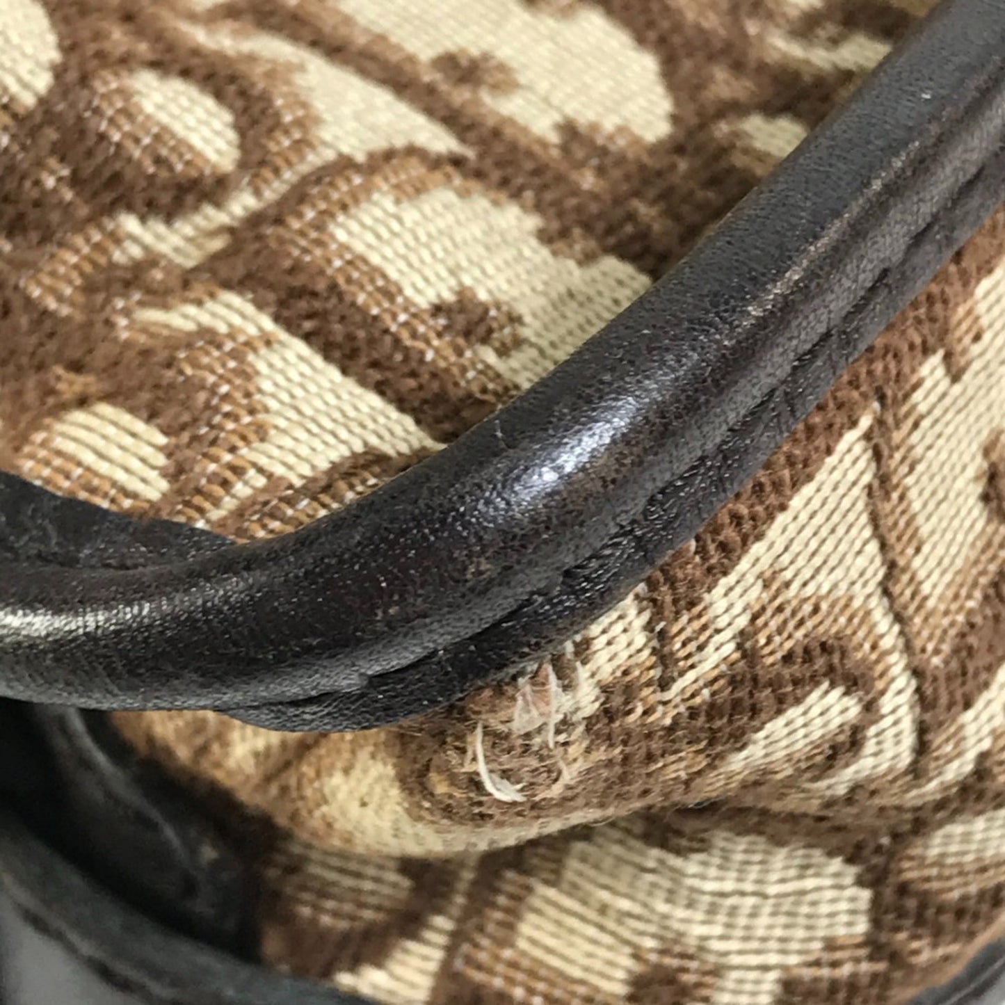 Christian Dior Beige Leather Shoulder Bag ()