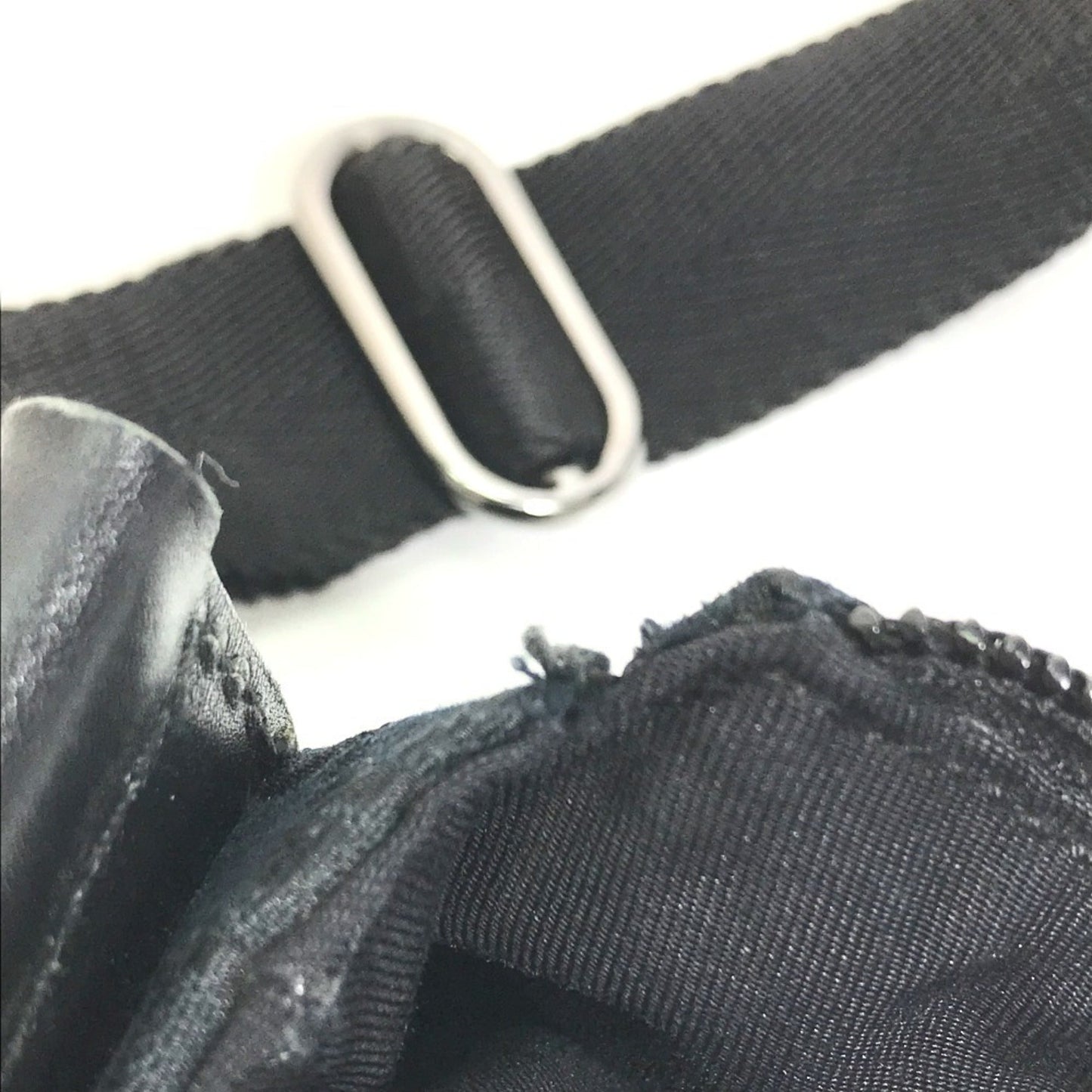Gucci Black Gg Canvas Shoulder Bag ( )