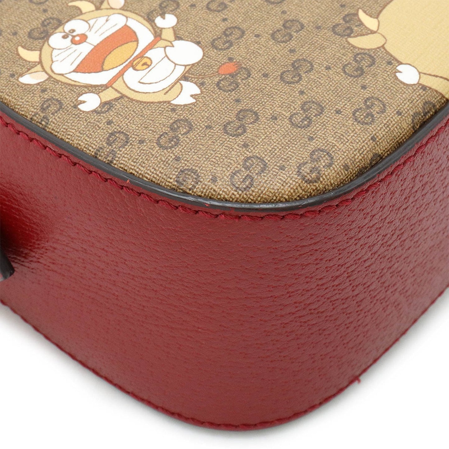 Gucci Pochette Leather Shoulder Bag